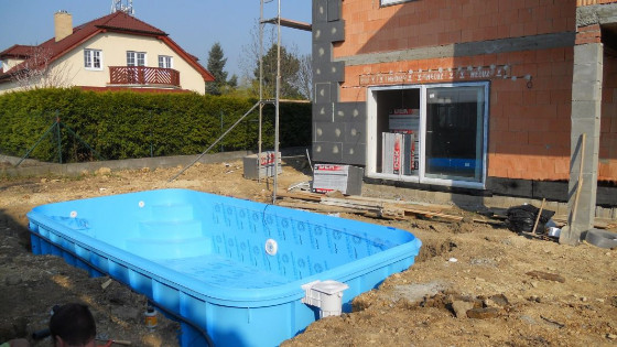 Zeleneč (Praha-Východ) - Výroba a prodej plastových bazénů